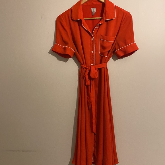 Super Adorable Red and White Business Dress - Picture 5 of 5